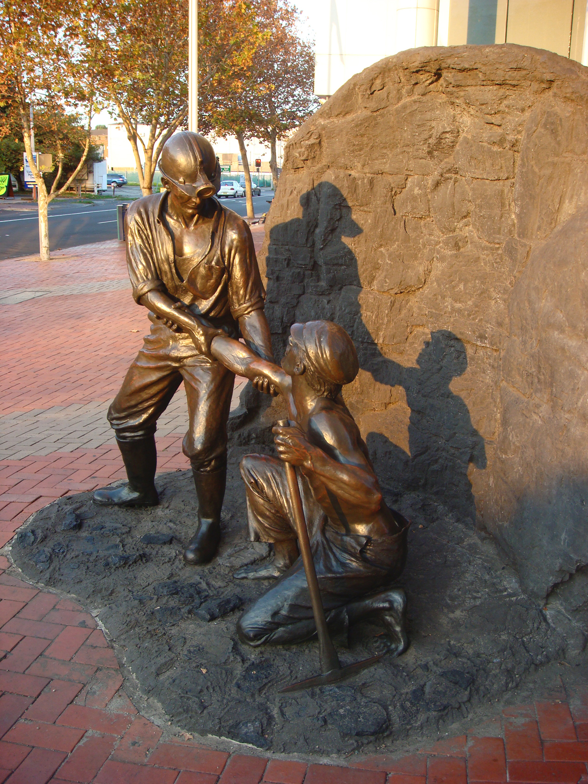 Illawarra Memorial Coalmining sculpture, 1994